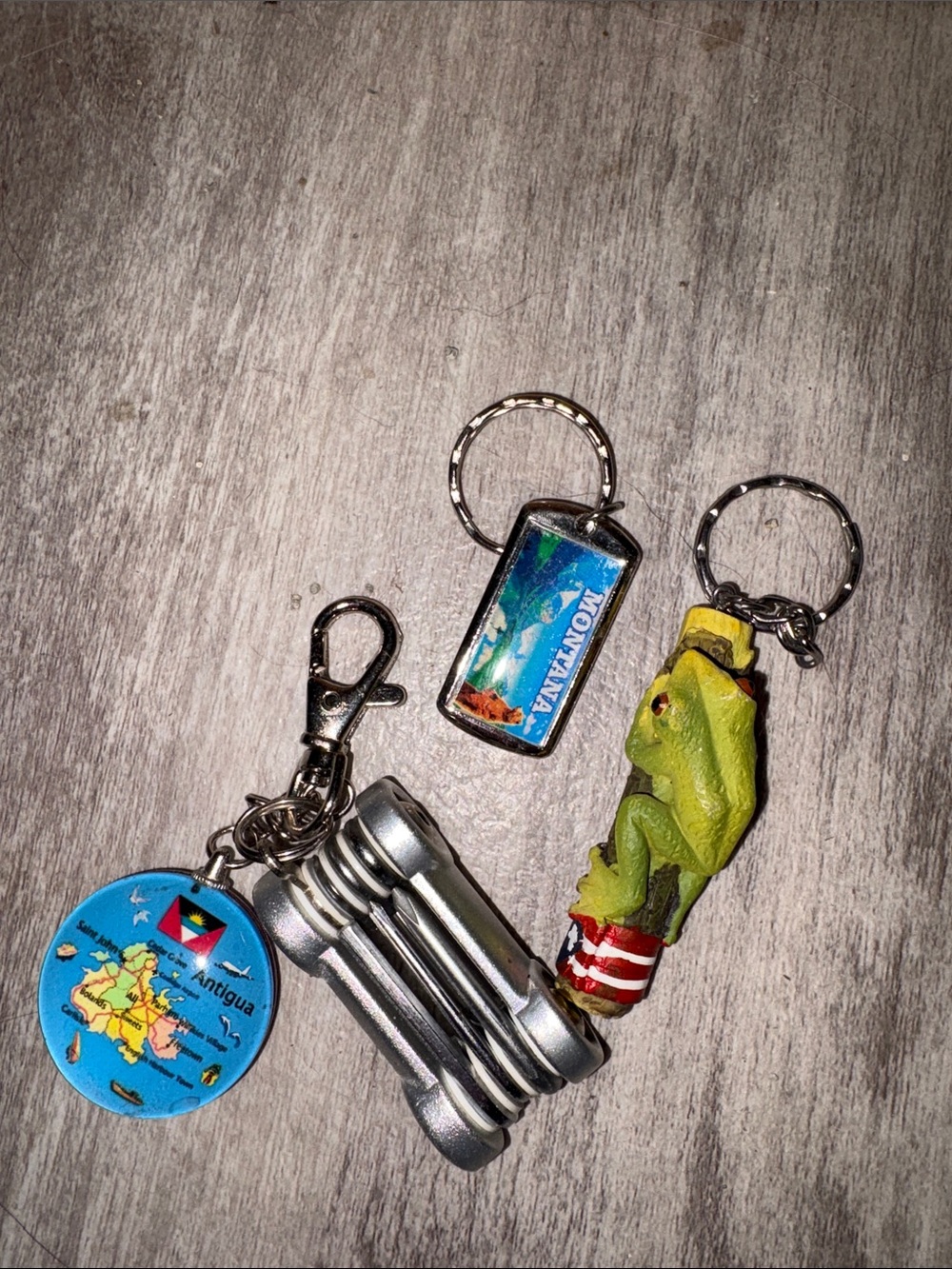 Assorted Keychain Display – Colorful Mixed Keychains - Picture 5 of 6